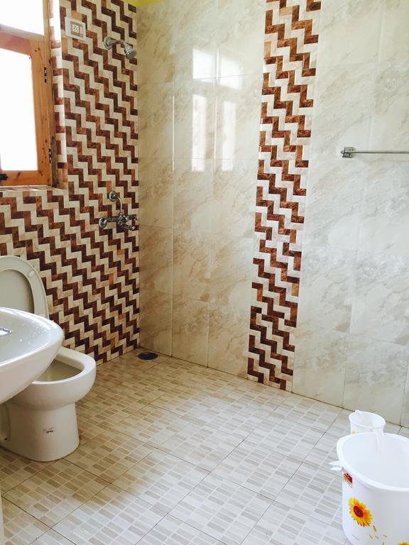 Shalimar Heights Hotel Srinagar  Luaran gambar