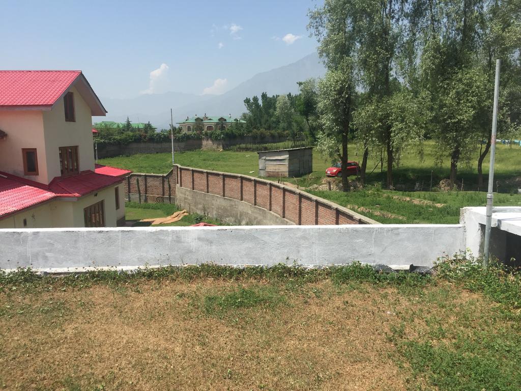 Shalimar Heights Hotel Srinagar  Luaran gambar