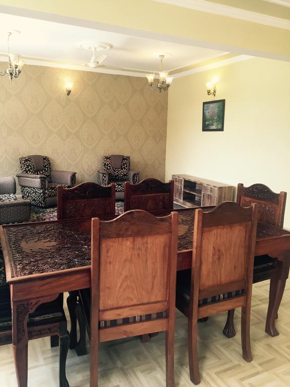 Shalimar Heights Hotel Srinagar  Luaran gambar